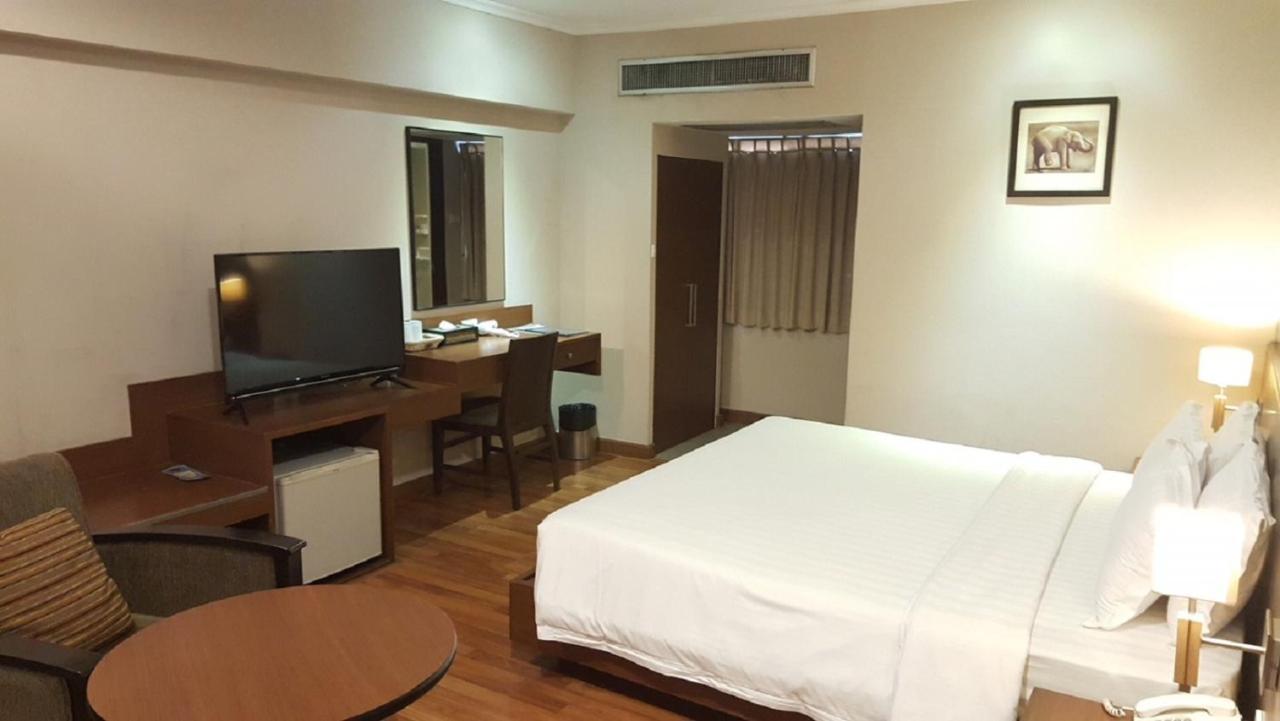 S.D. Avenue Hotel Bangkok Dış mekan fotoğraf